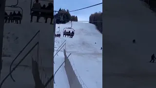 What you doing in this situation #bear #skiing #chase #scary #dangerous