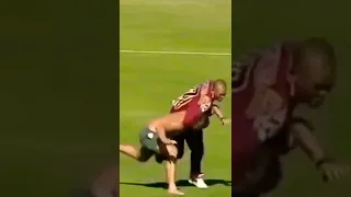 🏏Andrew Symonds tackles a pitch invader: Sigma Male Grindset