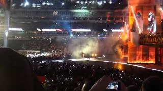 Brock Lesnar Live WrestleMania 29 Entrance (HD)