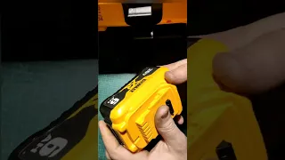 DeWalt dcb206 тест на ємкість та баланс після ремонту