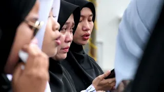 Sedih dan haru guru nyanyi lagu Saat Kau Telah Mengerti di hari guru 2023