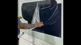 HOW TO  DO WINDOW TINT THE RIGHT WAY...