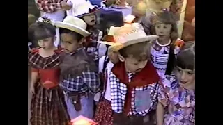 Carmo do Paranaíba, Minas Gerais, Brasil, FESTA DE SÃO JOÃO DA ESCOLA PIRILAMPO JUNHO DE 1995