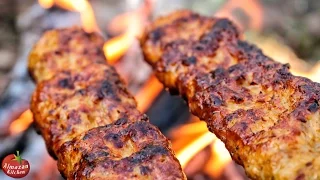 ULTIMATE CHICKEN KEBAB! - Made in the Forest