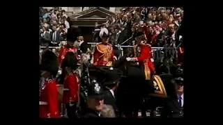 God Save the Queen Trooping the Colour 1986 (Queen's last horseback appearance)