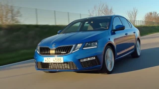 Skoda OCTAVIA RS in Blue Driving Video | AutoMotoTV