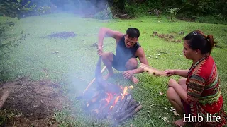 Survival Skills : Survival in the rainforest - Catch big catfish Cooking unique fish delicious