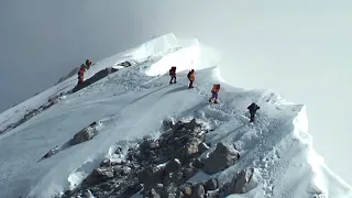 Fast niemand hat gesehen, wie der Mount Everest von oben aussieht