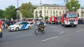 Kéklámpás felvonulás a XI. Országos Rendőr - és Tűzoltónapon Budapesten