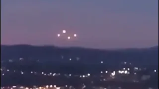 4 UFOs Seen over Québec Canada March 31, 2021