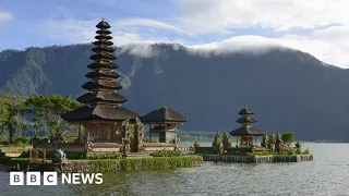 Indonesia passes law banning sex outside marriage – BBC News