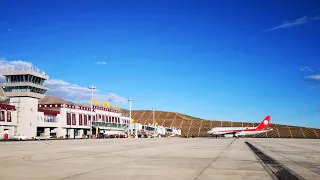 甘孜格萨尔机场正式通航  体验首航从成都飞格萨尔