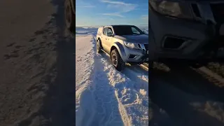 Nissan Navara 35" tires. Mountain driving in snow. #iceland  offroad