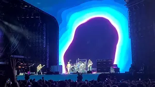 Red Hot Chili Peppers - It's Only Natural (Live)