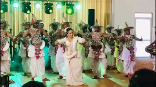 කුල කුමරිය ගිරිදේවිය වෙච්චී | Viranki Wasana | Surprise Dance  #dance #viral #wedding