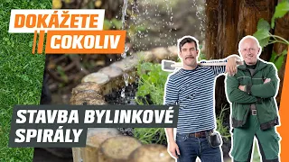 Stavba bylinkové spirály – bylinkový šnek z dřevěných palisád | OBI