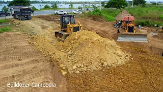 New The Project Full Processing Kumat’su Dozer Pushing Soil And Heavy Dump  Truck Unloading Soil