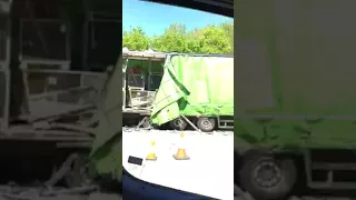 Lorry crash on M20