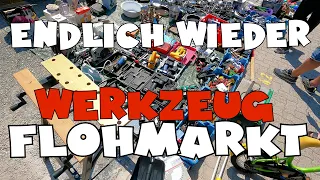 Nach Werkzeug stöbern auf dem Flohmarkt - Flohmarkt Action #12