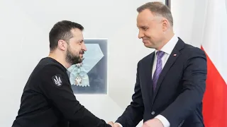 Volodymyr Zelensky visits Poland