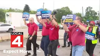 UAW President leads practice picket ahead of potential strike