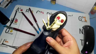 Spookiz Profesor esqueleto paso a paso en porcelana fría