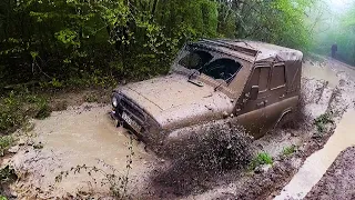 БЕЗУМНЫЕ УАЗы и НИВА против Иномарок, Offroad на гору СОРИ. Бездорожье.