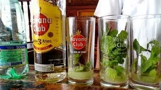 Preparación del auténtico Mojito Cubano - Ron Havana Club 3 años