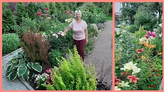 MY FLOWER - flower beds filled with July colors