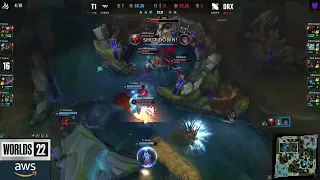 Insane Baron steal by T1 Gumayusi wins the game against DRX - Worlds 2022