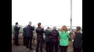 Concordia Elburg Reveille Koninginnedag 2013 toren Sint Nicolaaskerk.