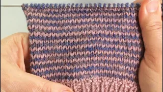 Смена цвета в каждом ряду без обрыва нити / Вязание спицами / Change yarn  without breaking thread.