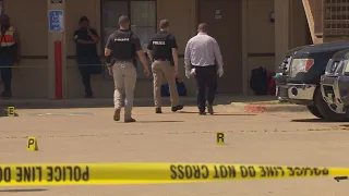 Officers shoot, kill man armed with machete at North Texas motel, police say