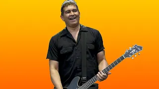 Pat Smear Being Pat Smear