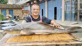 大兒子破紀錄釣了條大魚，阿胖山做傳統名菜魚炝，20人多吃撐了