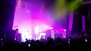 Stromae - Alors On Danse (live@Effenaar Eindhoven