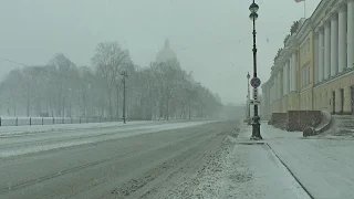 В Петербурге снег