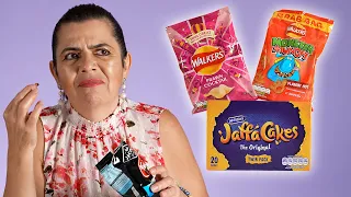 Mexican Moms Try British Snacks