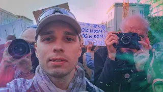 Иммигранты штурмуют Польшу. Левый митинг за открытые границы. Варшава. Правый взгляд.