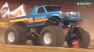 BIGFOOT vs. SNAKE BITE Old School - Kansas City, MO - BIGFOOT 4x4, Inc.