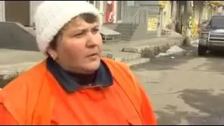 На всю голову контуженая укладчица! Прикол!