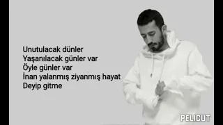 Unutulacak dünler sözleri // lyrics🖤🤍