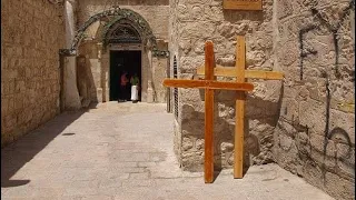 Recorrido por la Vía Dolorosa de Jerusalén hasta el Santo Sepulcro, con todos sus secretos