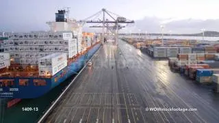 Time-lapse of container ship arriving and being unloaded / Auckland, New Zealand