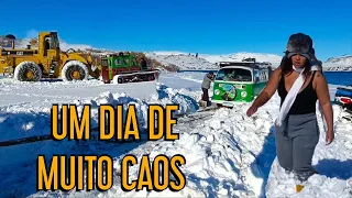 TIVEMOS QUE CAVAR E PEDIR AJUDA PRA SAIR DA NEVE Ep.44