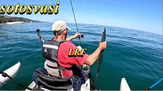 Αγριελια συρτη επιφανειας ψαρια στο LRF ψαρεματα με το καγιακ