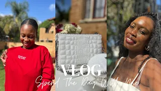 VLOG | More Talking Less Doing | Building My Office | Unboxing A New Bag | Indoor Vlog