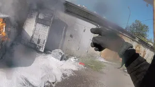 горит автомобиль в гараже🚒 car is on fire