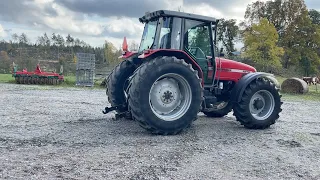 Köp Traktor Massey Ferguson 4270 på Klaravik