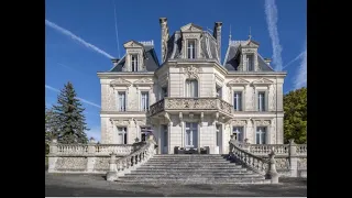 Elegant 19th Century château on the border of the Dordogne